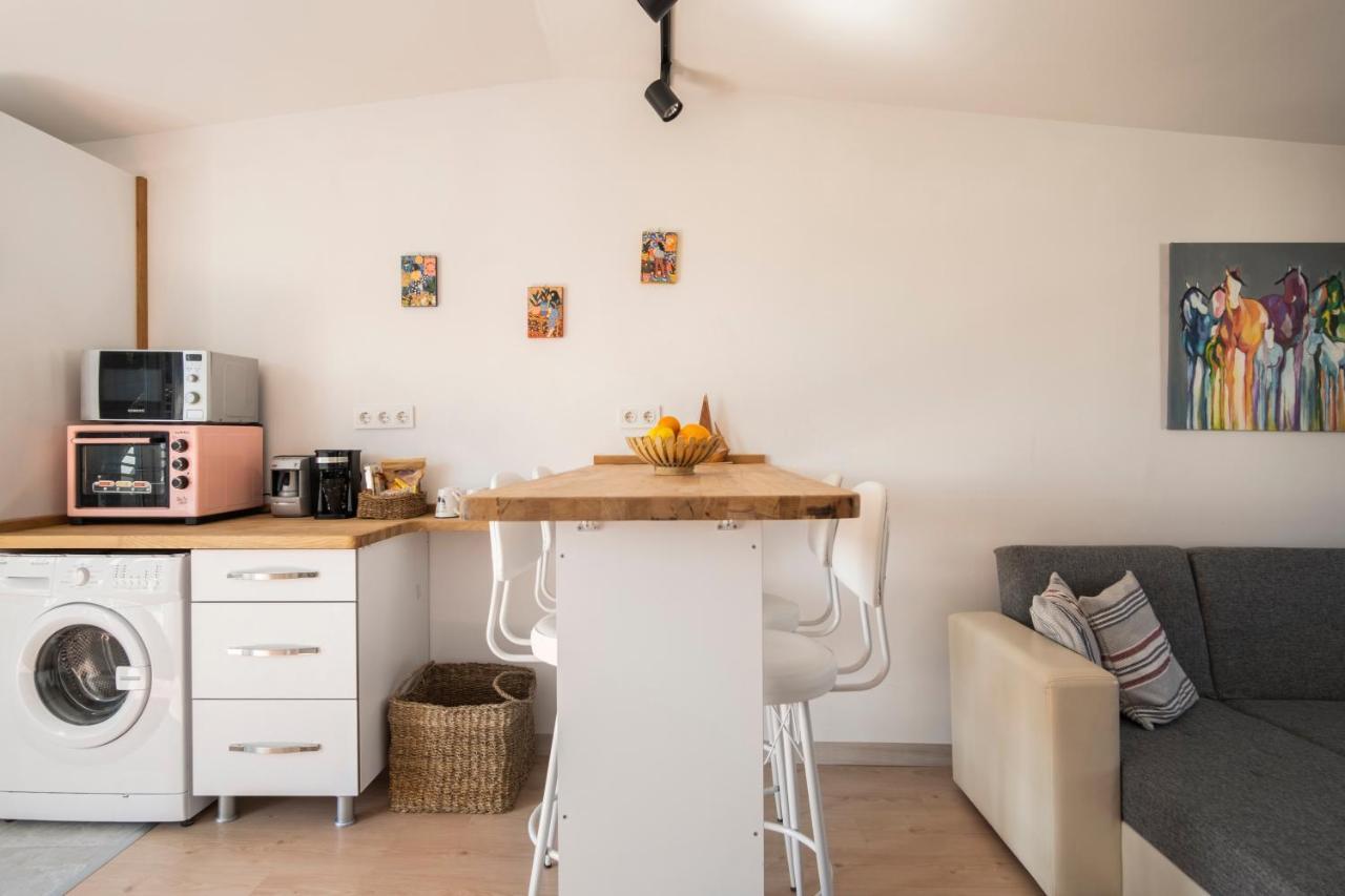 Central, Cozy, 15 Min Walk To The Beach, Fast Wi-Fi, Free Parking, 4Ppl Bodrum Eksteriør billede
